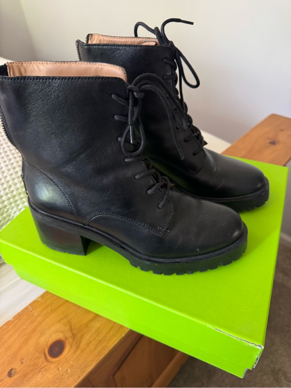 Madewell Women's Black Leather Lace-Up Chunky Heel Boots